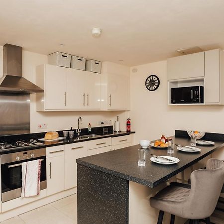 Henley Town Centre With Parking Apartment Ngoại thất bức ảnh