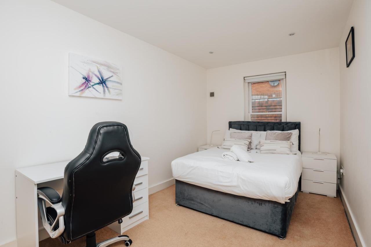 Henley Town Centre With Parking Apartment Ngoại thất bức ảnh