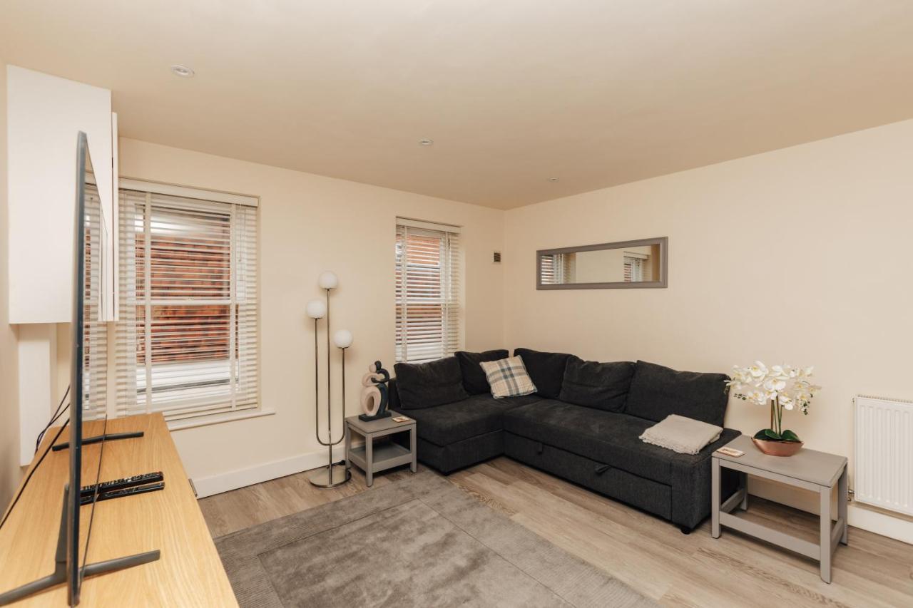 Henley Town Centre With Parking Apartment Ngoại thất bức ảnh