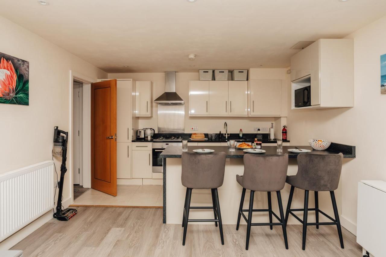 Henley Town Centre With Parking Apartment Ngoại thất bức ảnh